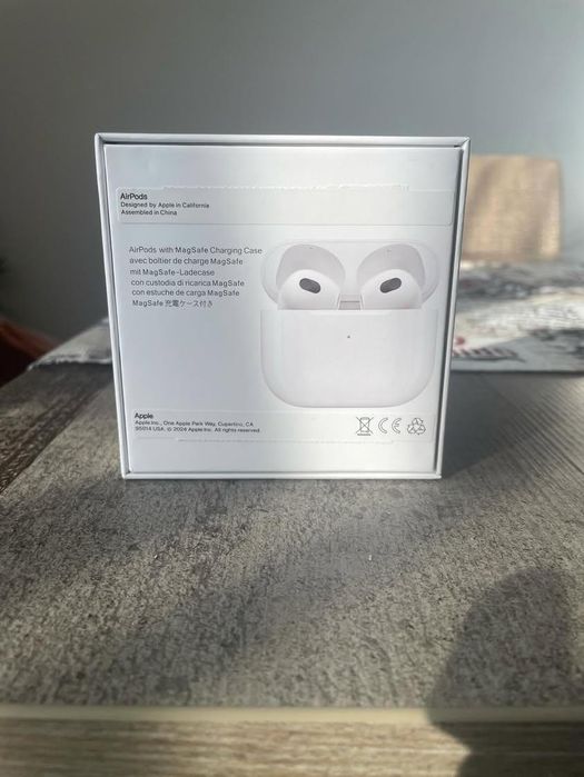 Apple airpods чисто нови