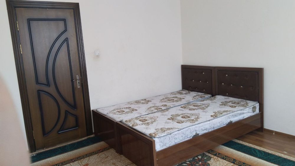 Durujba metro yaqinida kivartera bor 1xona bezmaklir