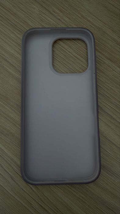 Калъф Guess за Iphone 16 pro
