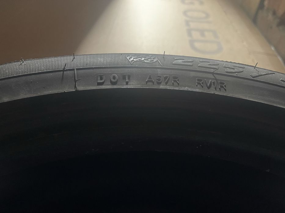 Две летни гуми Debica 225/45 R17, като нови