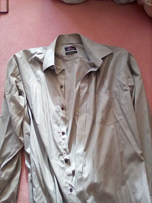 Vand camasa barbati originala Hugo Boss