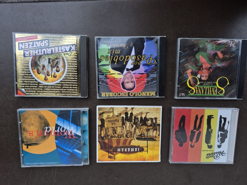Vând Lot 30 CD cu muzica usoara mixta straina la chitara artisti internationalii

- Tot lotul de 50 CD cu muzică usoara mixta straina 250 lei (aproxim