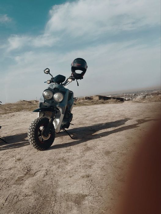 Срочно продаётся скутер bvs