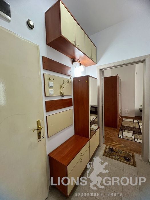 Дава се под наем Двустаен апартамент в Варна, Център - 42 кв.м за 433.5 € - Снимка #2