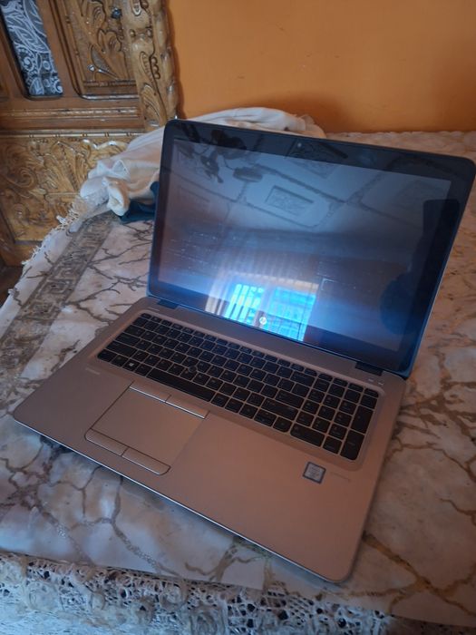 Laptopuri HP i5.