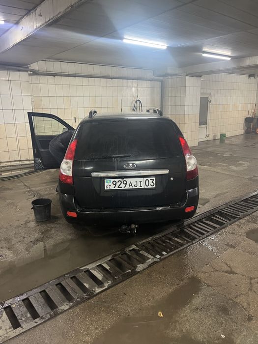 Продам приору универсал