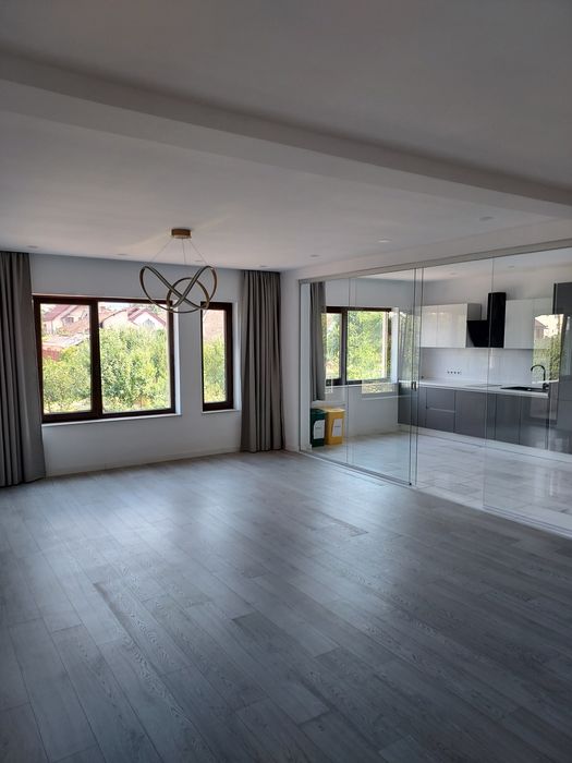 PF.dau in chirie et.2 al unei case,zona Titulescu