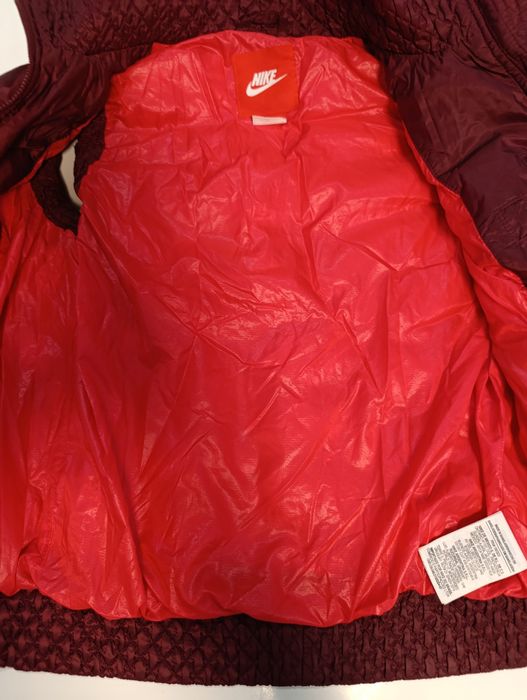 Nike пухено елече