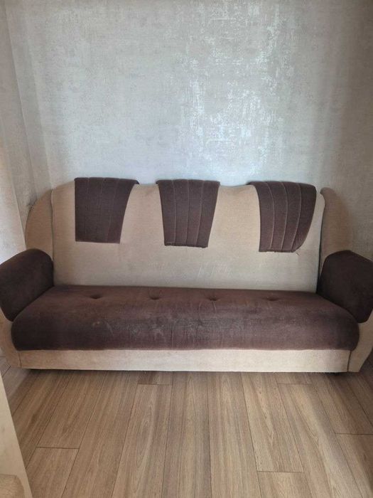 Отдам Диван бесплатно