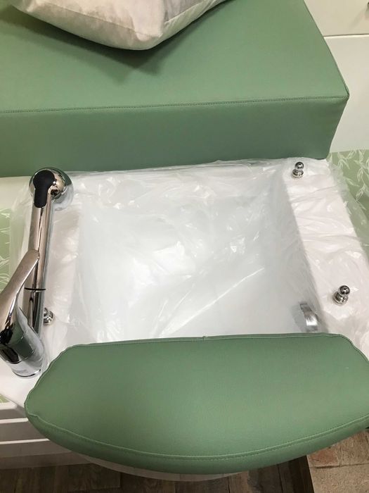 стол за педикюр  станция професионален с хидромасаж от производител