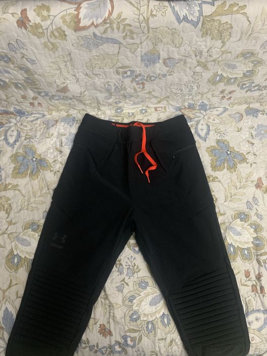 under armour брюки спортивные