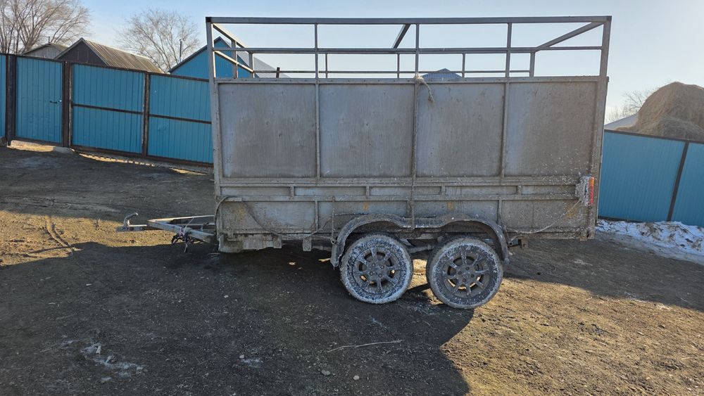 Коневозка прицеп