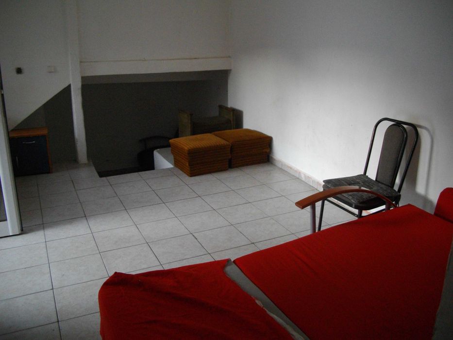 Дава се под наем Етаж от къща в София, Илиянци - 30 кв.м за 168.3 € - Снимка #1