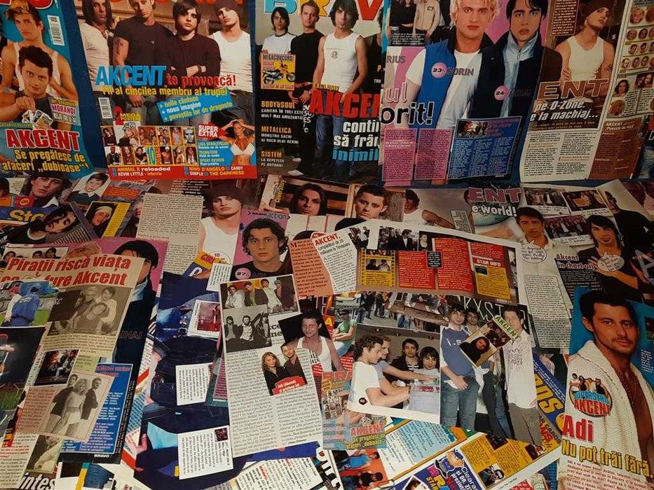 Colectie de articole din reviste cu orice artist