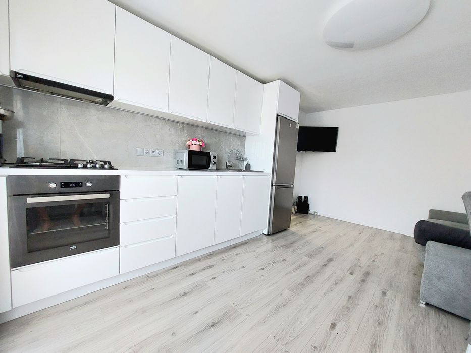 Vând apartament et.2 din 4