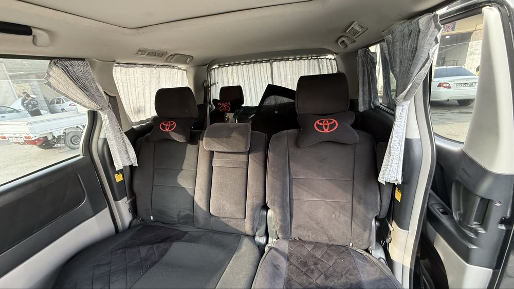 Toyota Alphard 2007 2.4 At 7 мест