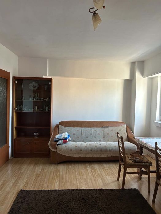 Apartament de inchiriat