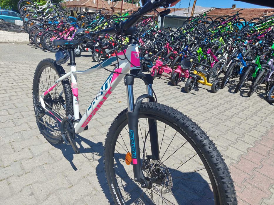 Промо велосипед 27.5" Sprint Maverick PRO LADY бял