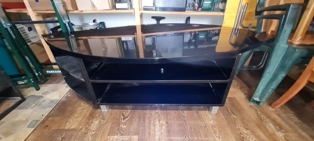 Шкаф за телевизор като нов