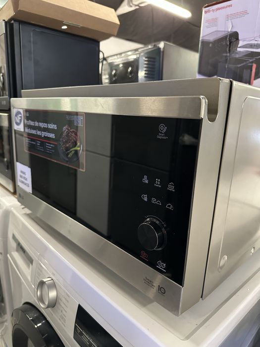 Cuptor cu microunde multifuncțional LG MJ3965ACS