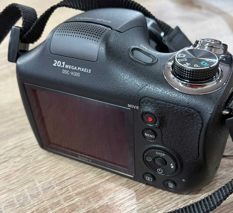 Фотоапарат Sony Cyber-Shot DSC-H300