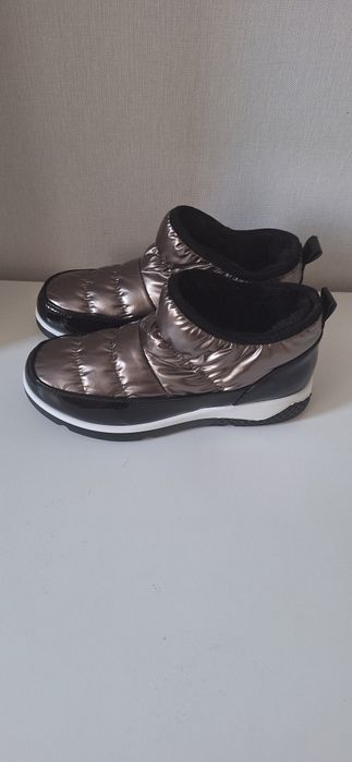 Продам Обувь Слипоны женскую