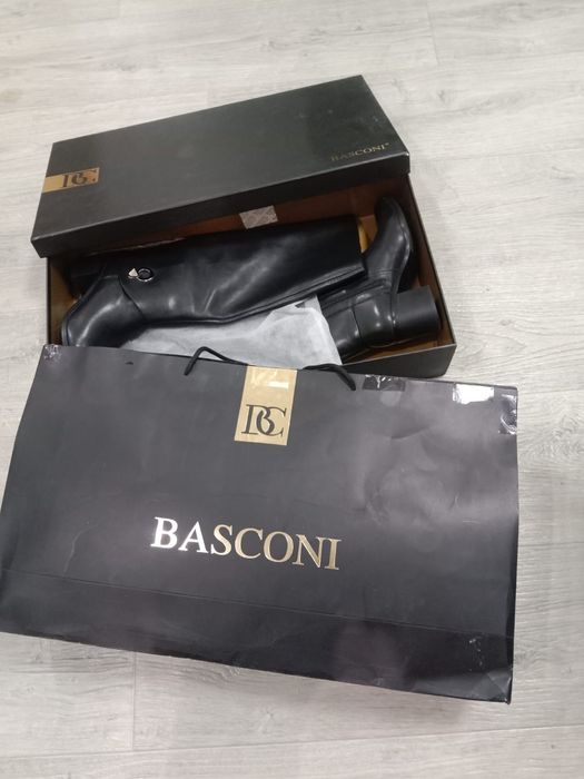 Продам сапоги женские