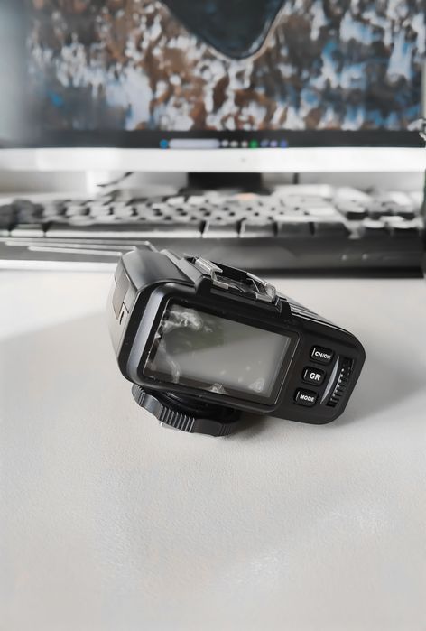 olympus 25mm, 45mm f/1.2 PRO, Grip Olympus HLD-9