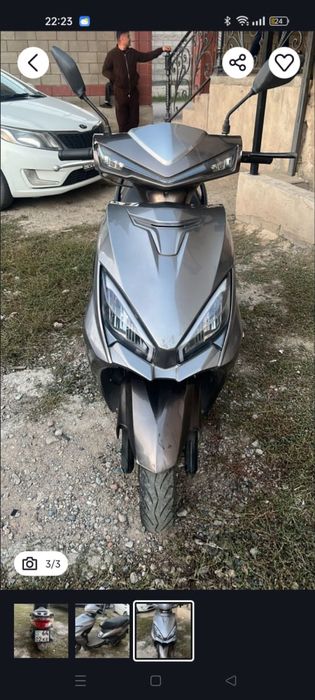 Мопед имеются каска