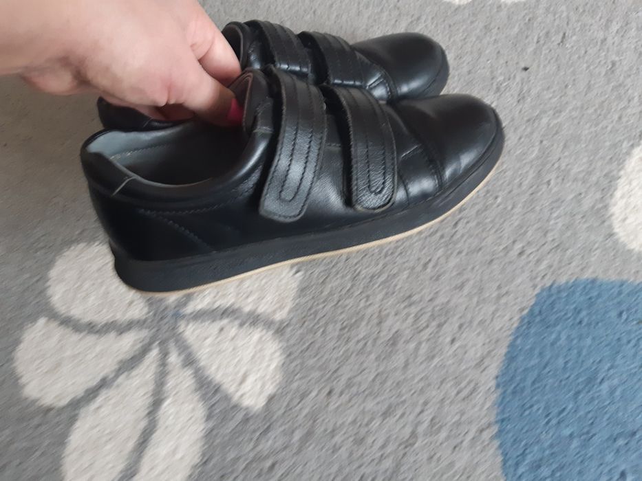 Продам туфли для мальчика