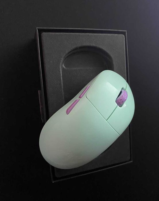 Mouse gaming wireless Xtrfy M8 cu Garantie !!