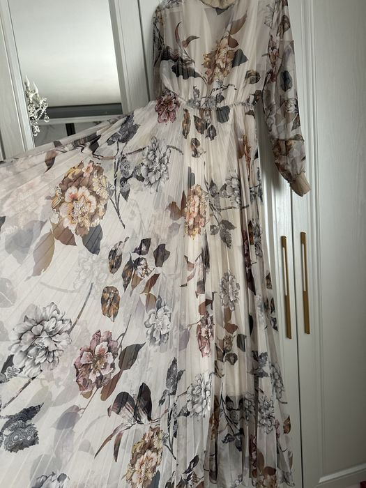 Шикарное платье