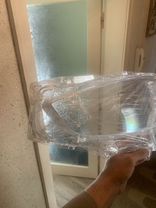 стъкло капак ляф фар мазда 3 2017