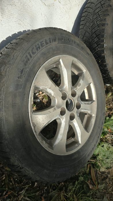 Диски с зимними шипами мишлен 215/65/R16
