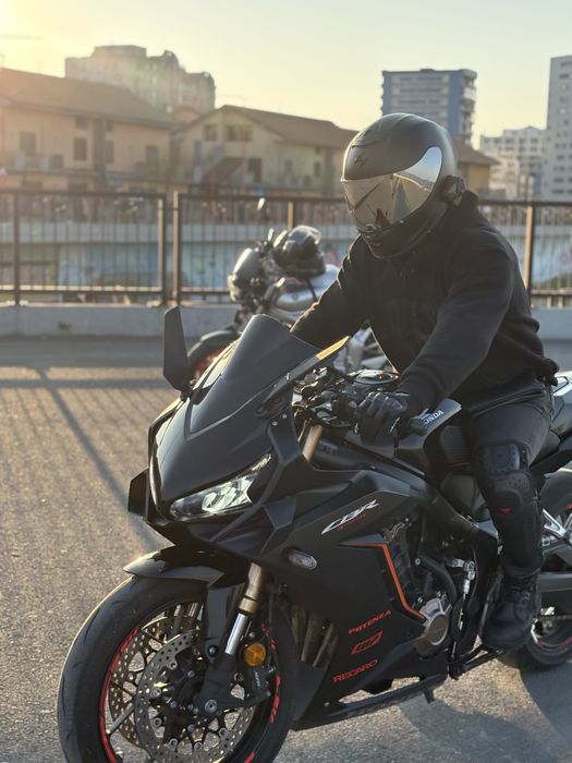 Honda cbr 650r / schimb