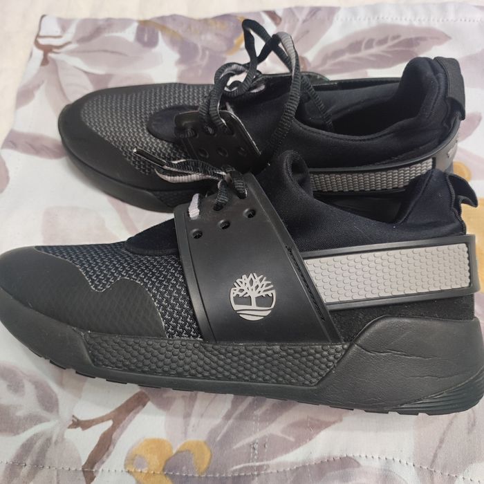 Кроссовки женские,брендовые