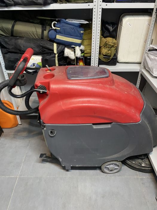 Поломоечная машина Cleaner