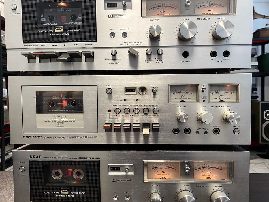 Лот Триглави Декове AKAI