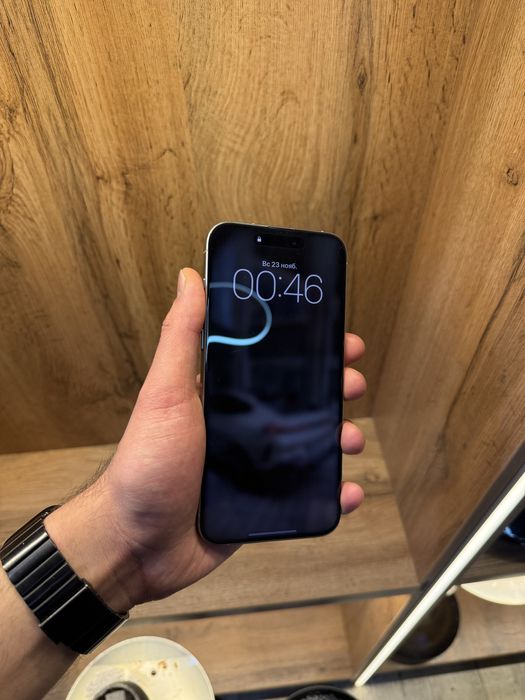 Iphone 15pro max sim karta