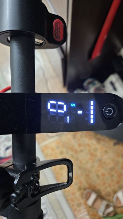 Продам самокат Xiaomi Pro 2