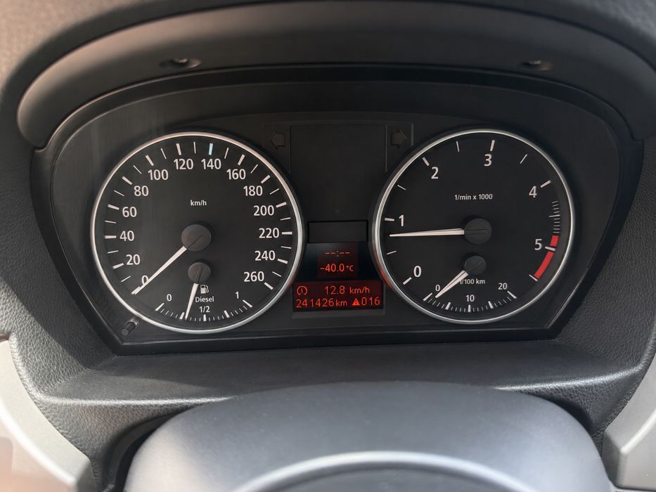 De vanzare BMW E90 pretul este negociabil !