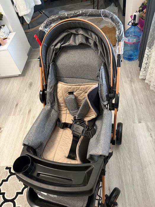 Чисто нова бебешка количка 2 в 1 плюс чанта за родители