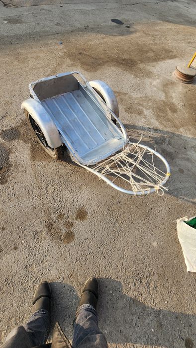 Arava  sotiladi. Holati o'rtacha.