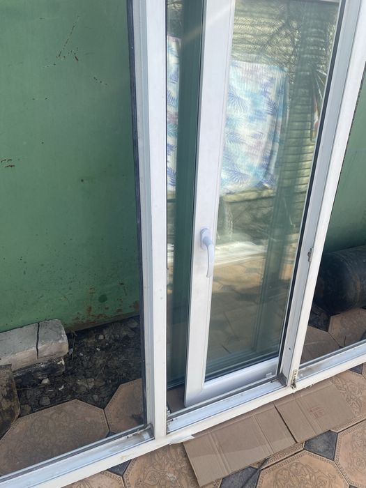 Продам пластиковое окно