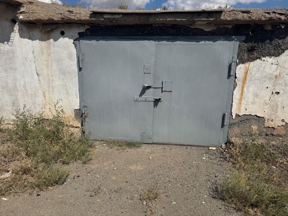 Продам гараж на 5 ом