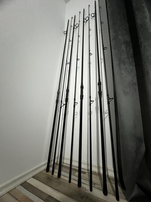 Ofer spre vânzare 4 lansete crap