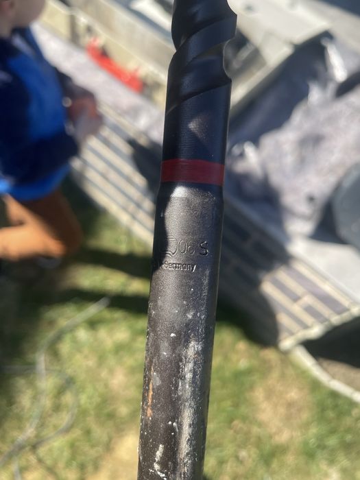Burghiu hilti.