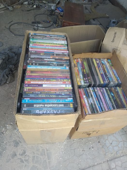 Лазерные  диски с проигрывателем