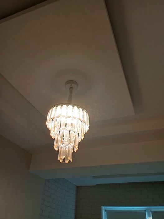 Продам 3 шт люстры