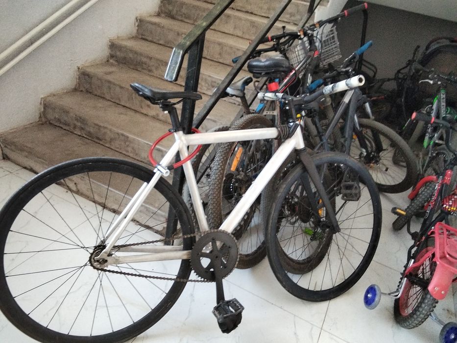 Unknown kombat fixed gear